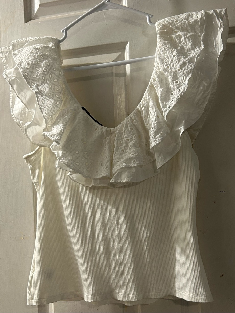 Anthropologie Cream Ruffled Eyelet Camisole - Picture 2 of 2